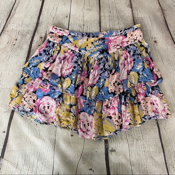 Urban Outfitters Floral Miniskirt Size 8 NWT - Picture 6 of 12